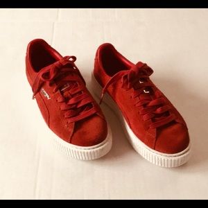 Red suede Puma Sneakers
